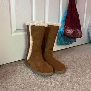 Target Suede Upper Faux Fur Lining Boots